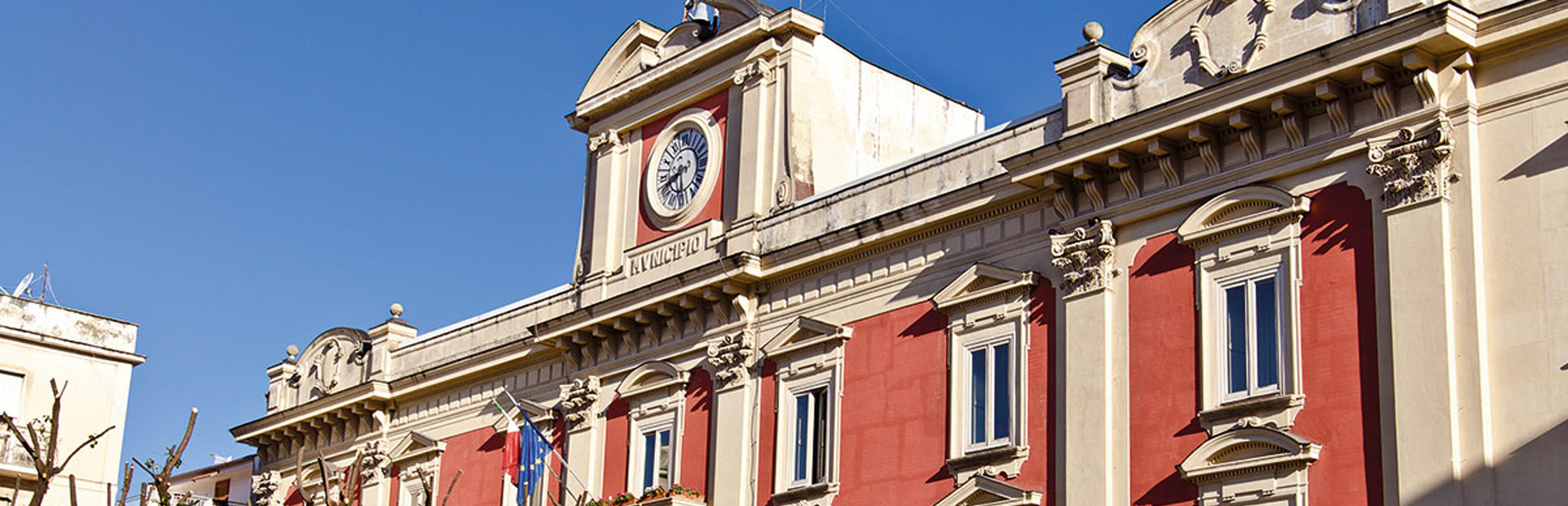img-bg-titolo-contatti